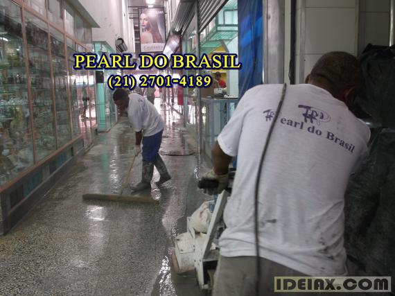 Limpeza De Pisos Marmorite e Korodur.